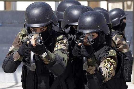 Nhung bong hong bi an bao ve Tong thong Palestine hinh anh