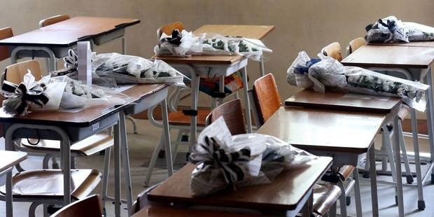 Khong khi tang thuong trong ngay dau tuu truong sau vu Sewol hinh anh