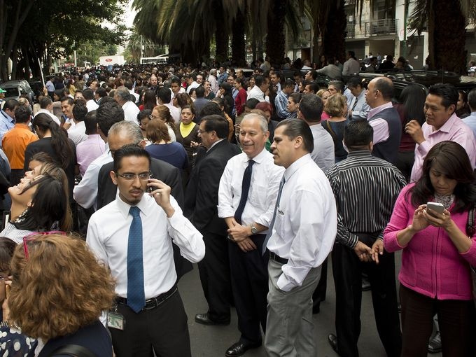 Dong dat 6,4 do richter rung chuyen Mexico hinh anh