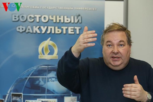 Chuyen gia Nga keu goi Trung Quoc khong nen lap lai sai lam hinh anh