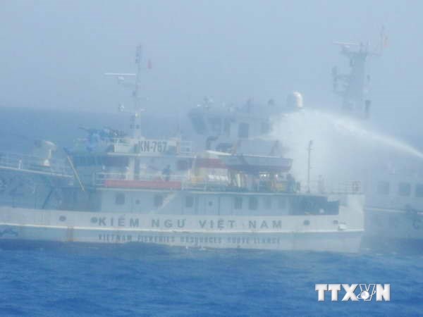 Cang thang Bien Dong lam nong cuoc dieu tran tai Quoc hoi My hinh anh