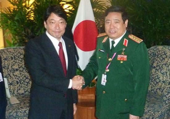 Nhat Ban, Viet Nam tang cuong hop tac quoc phong hinh anh