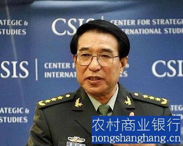 Cuu Pho Chu tich Quan uy Trung uong Trung Quoc nhan toi hinh anh