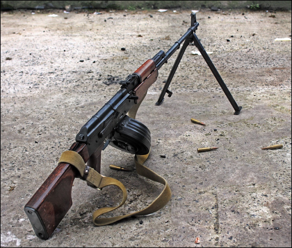 Nhan dien sung may co o tiep dan 'sieu khung' cua Nga hinh anh