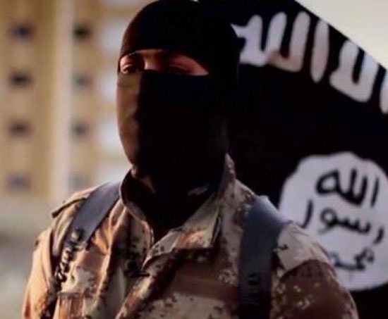Một tay súng IS. Ảnh: Ibtimes