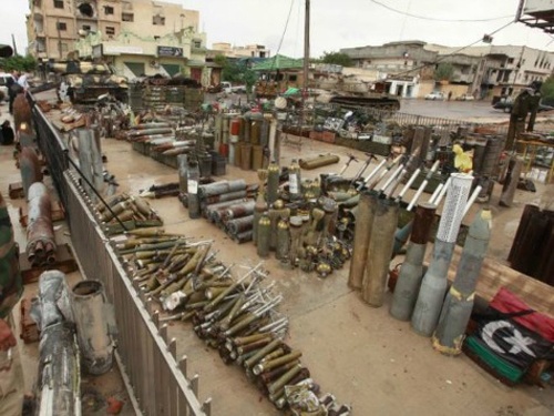 Mỹ muốn Trung Đông ngập trong các loại vũ khí.