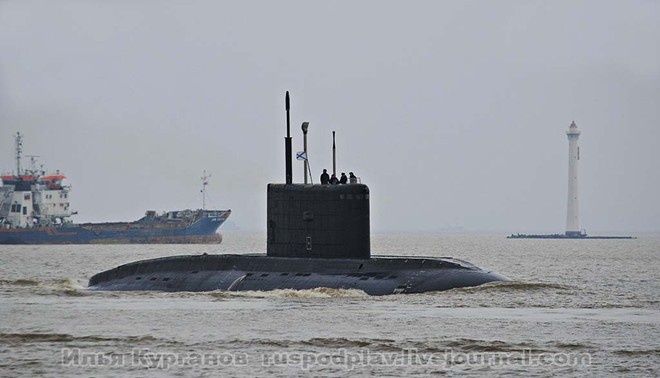 Tau ngam Kilo Hai Phong sap ve cang Cam Ranh hinh anh