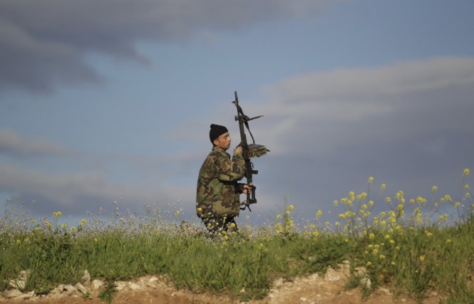 Khong quan Syria ban ha may bay khong nguoi lai cua My hinh anh