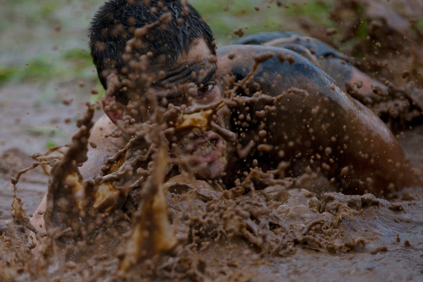 Chien binh Israel tuong lai kho luyen trong bun lay hinh anh