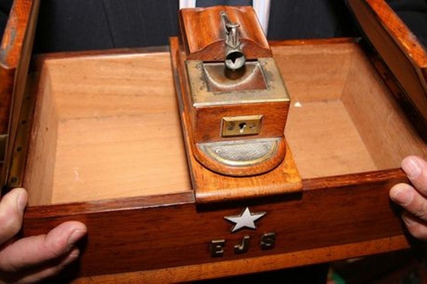 Ky vat dat tien tren tau Titanic huyen thoai hinh anh