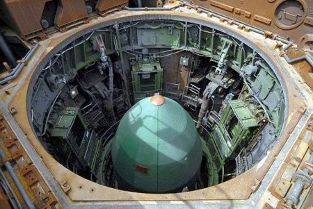 Nga sap bien che hang loat sieu ten lua Sarmat cho quan doi hinh anh