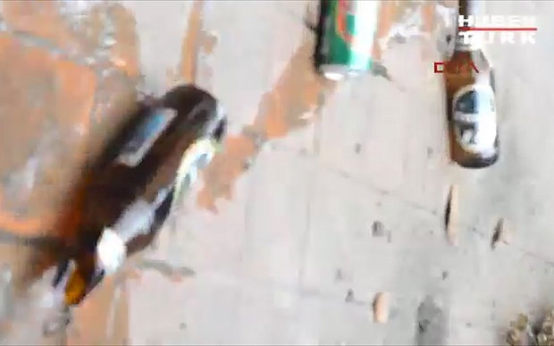 Khoanh khac dong dat rung chuyen quang truong co o Nepal hinh anh