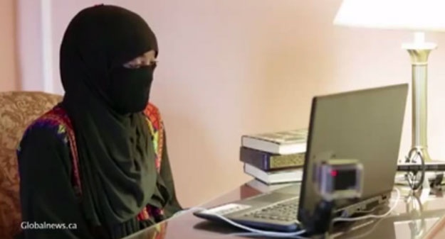 Tay sung IS chieu mo co dau thanh chien qua mang hinh anh