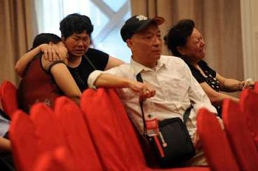 Cuoc goi cuoi cua hanh khach tren tau Trung Quoc lat hinh anh