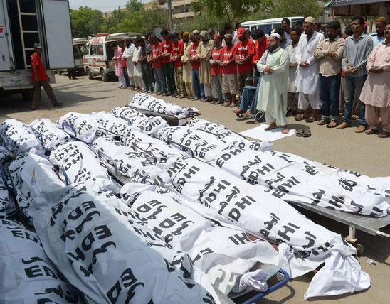 Gan 1.300 nguoi chet vi nang nong 50 do C o Pakistan hinh anh