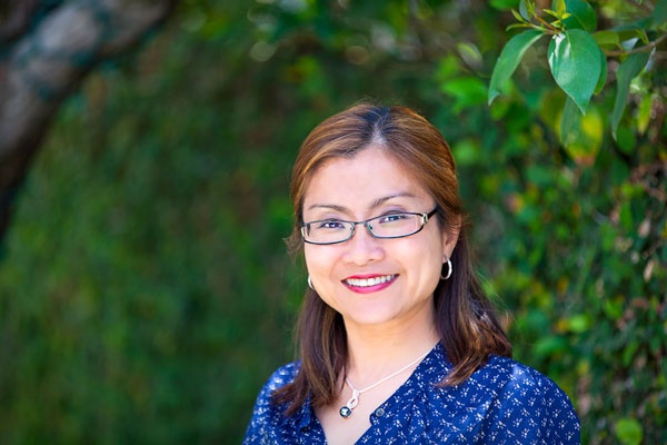 Hanh trinh thoat khoi nha tho My cua co gai Indonesia hinh anh