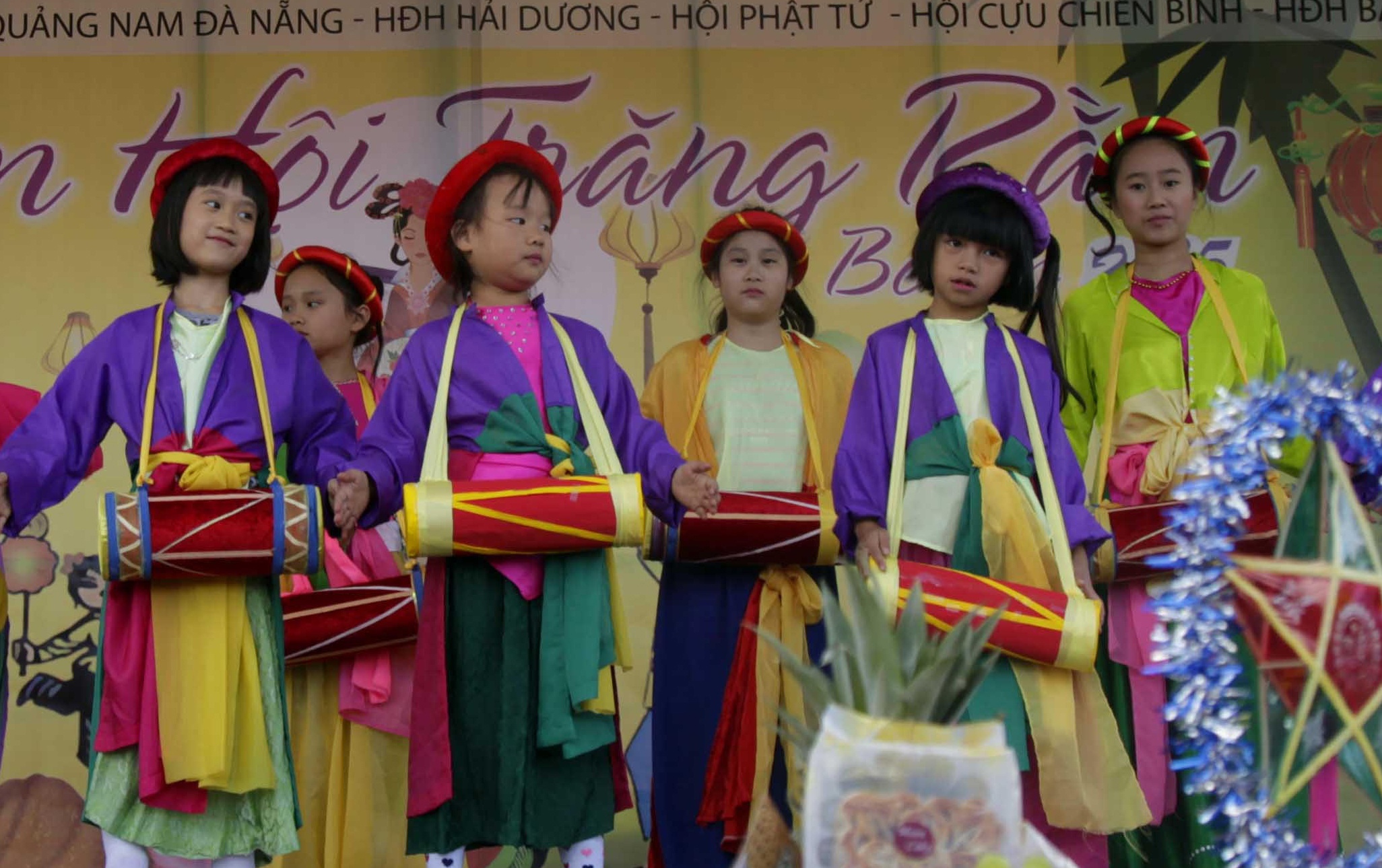 Nguoi Viet tai Duc ron rang don Tet Trung thu hinh anh