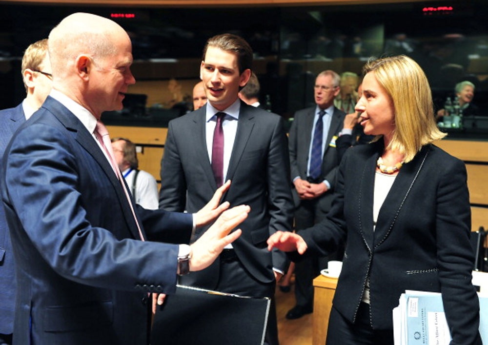 Ngoại trưởng Kurz tại Luxembourg tháng 4/2014.