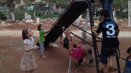 Nguoi Syria vat lon trong cuoc chien chua co hoi ket hinh anh