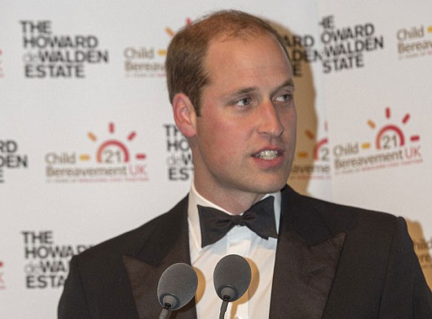 Hoang tu William xuc dong khi ke ve me hinh anh