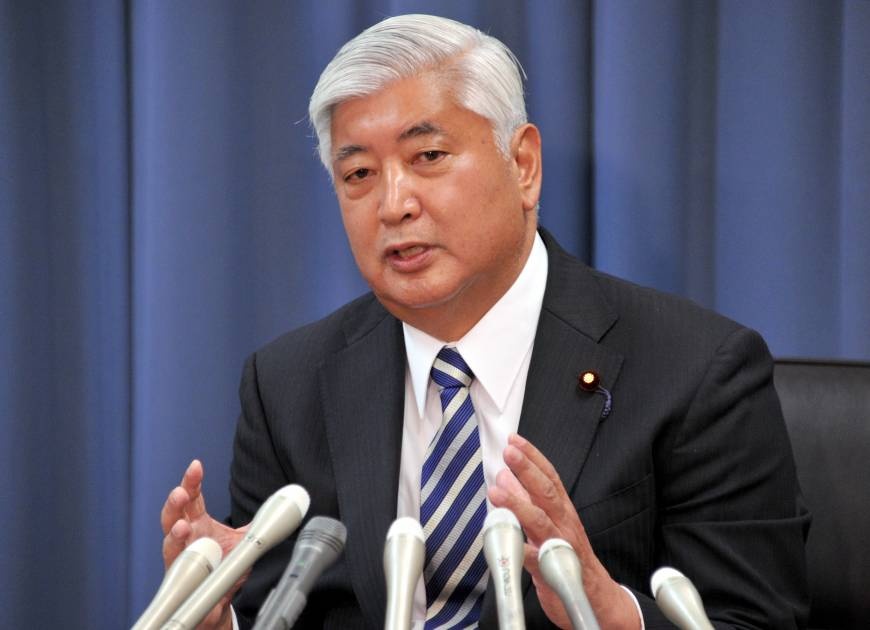 Bo truong Quoc phong Nhat tham quan cang Cam Ranh ngay 5/11 hinh anh