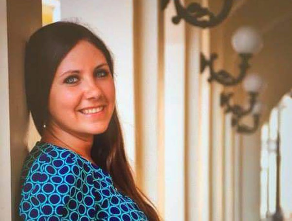 Con dau cua gia dinh Viet tu nan tren may bay Nga hinh anh