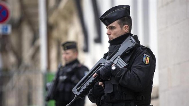 Thanh chien Hoi giao va xung dot giua cac nen van minh hinh anh