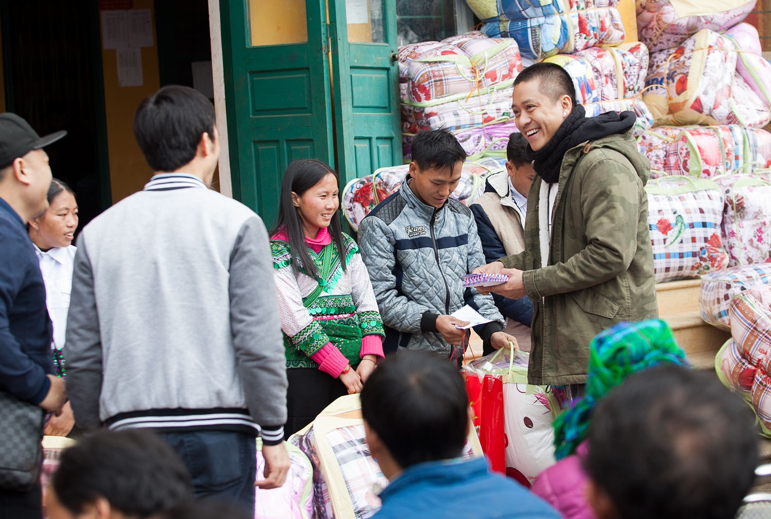 Tuan Hung lam tu thien anh 1