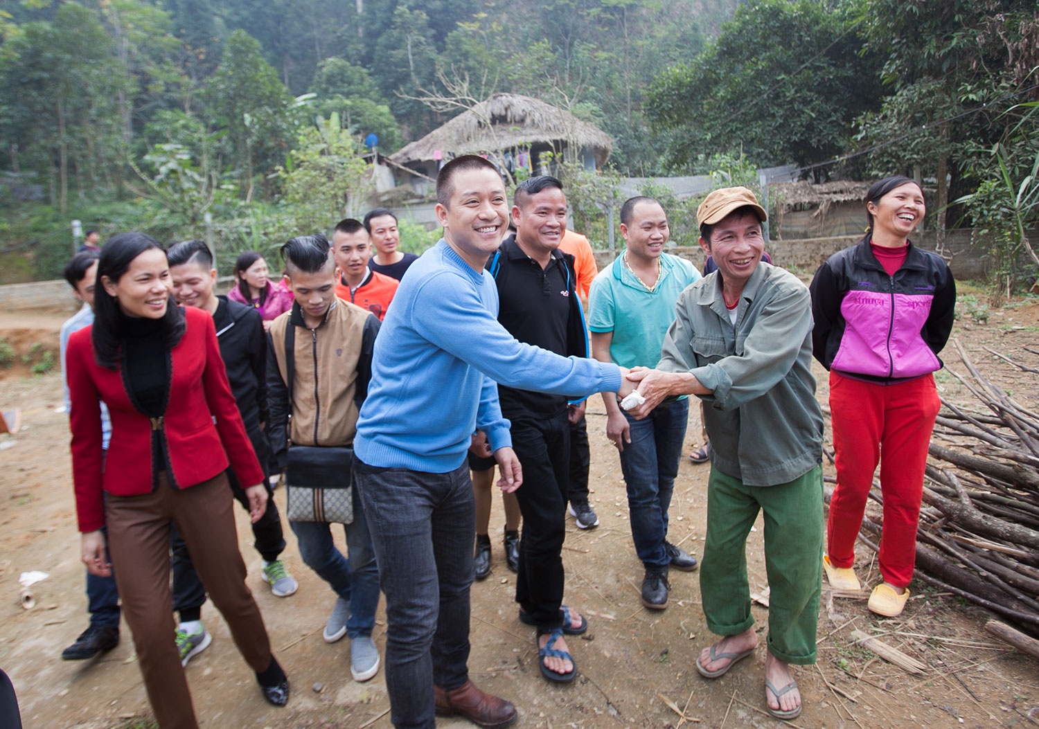 Tuan Hung lam tu thien anh 10