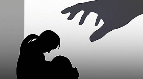 Quan ly lanh an tu vi quay roi nu thuc tap sinh hinh anh