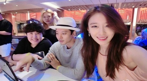 Lee Dong Gun va Jiyeon (T-ara) chia tay sau 2 nam hen ho hinh anh