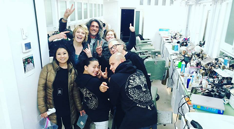 Ngo Thanh Van khoe anh hau truong phim quay cung Will Smith hinh anh