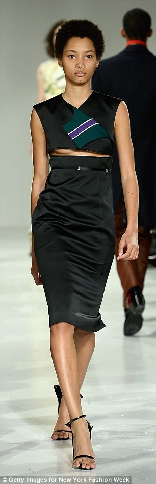 Nguoi mau de nguc tran tai tuan le thoi trang New York anh 4