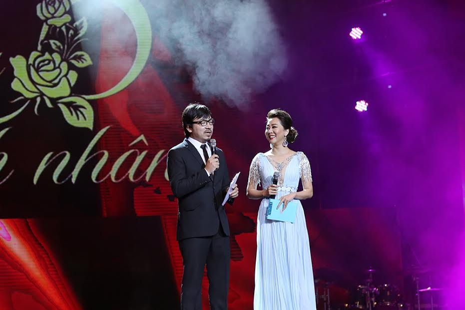 Giao su Xoay lam MC cung Ky Duyen anh 1