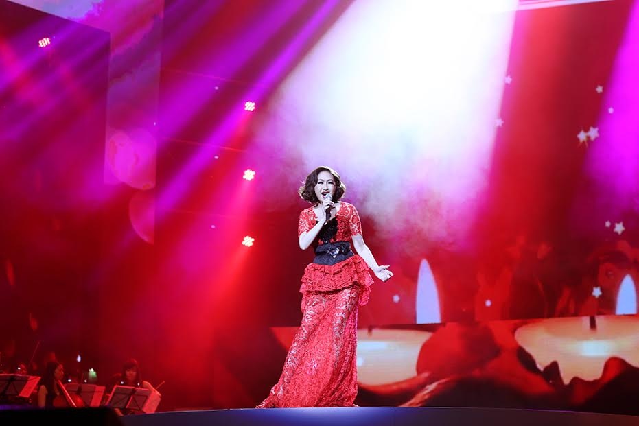 Giao su Xoay lam MC cung Ky Duyen anh 5