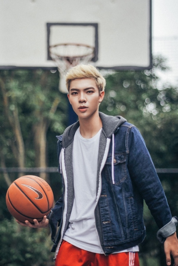 Erik rời Monstar ảnh 2 Erik roi Monstar anh 2