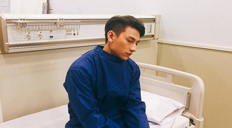 Isaac bi kiet suc phai nhap vien tai Han Quoc hinh anh