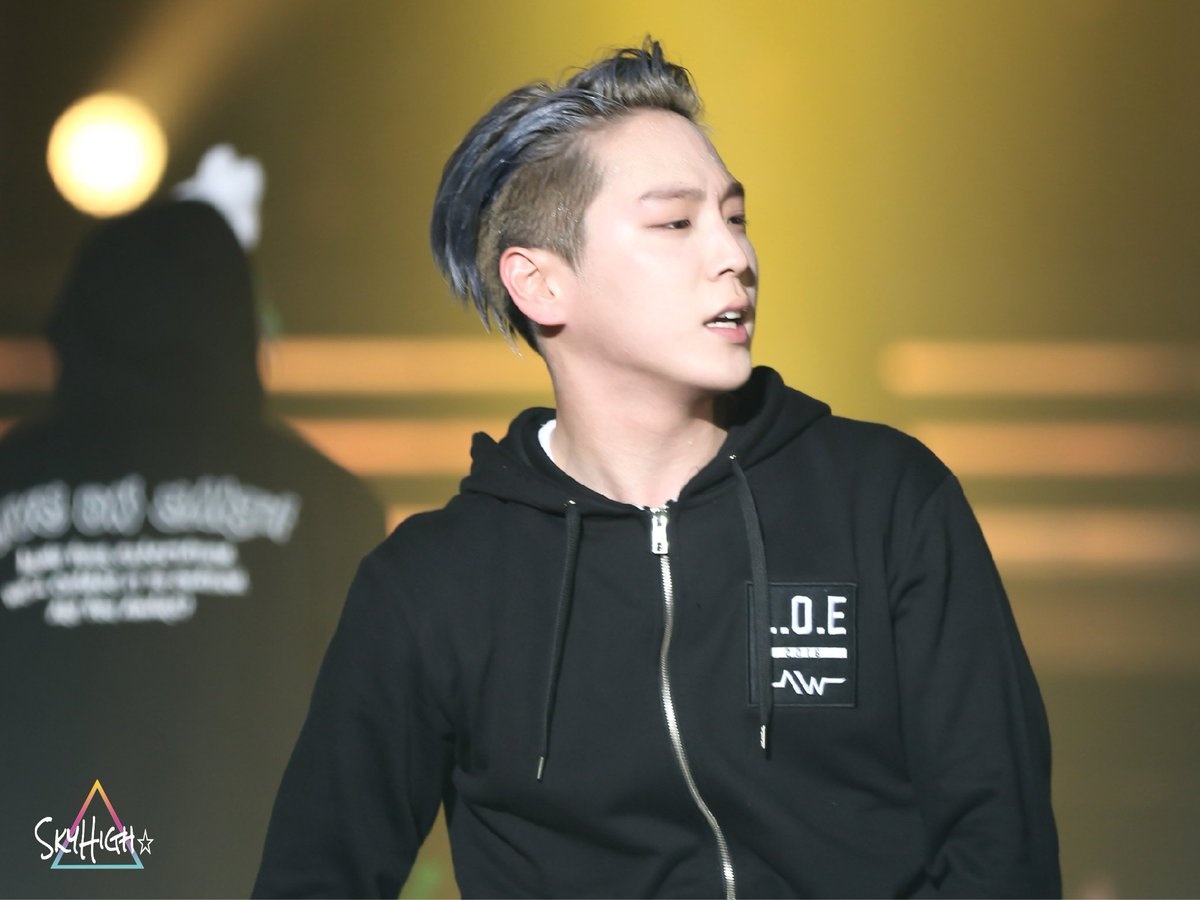 Himchan bị nứt xương ảnh 1 Himchan bi nut xuong anh 1