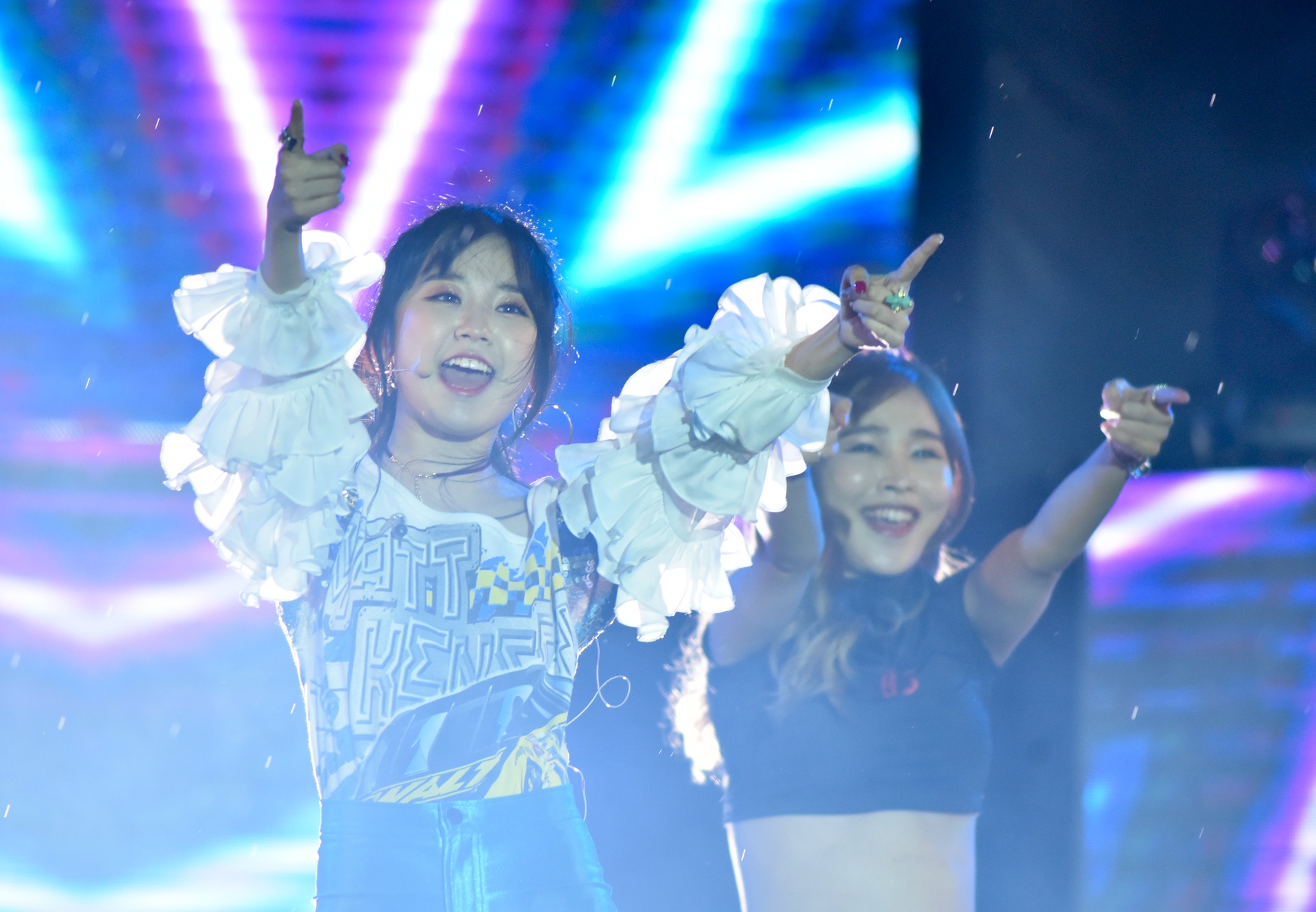 Sao Han dien duoi troi mua anh 10