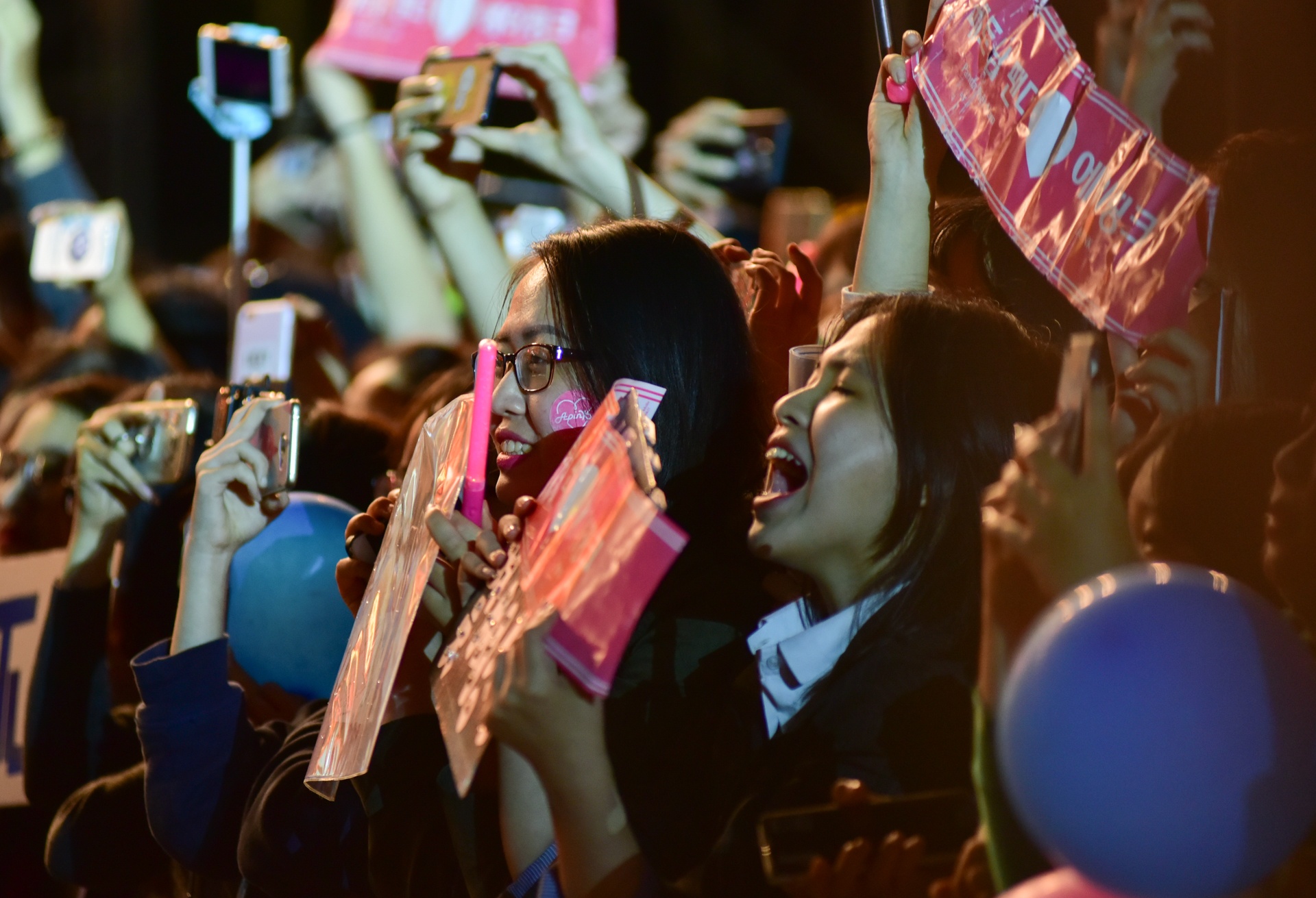 Sao Han dien duoi troi mua anh 12