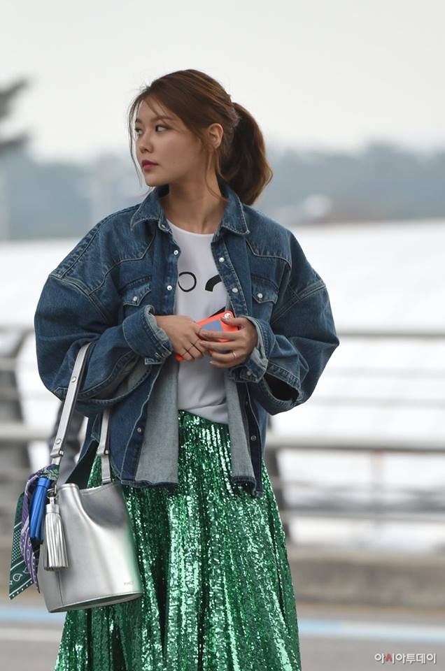 SNSD ra san bay toi Viet Nam anh 2