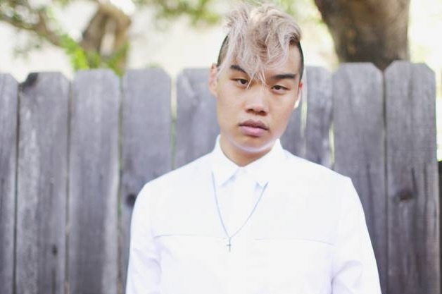 Ca si Han dau tien thua nhan la nguoi dong tinh hinh anh