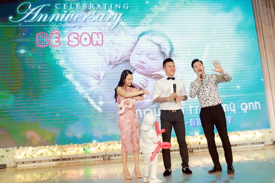 Tuan Hung to chuc tiec day thang cho con gai anh 2