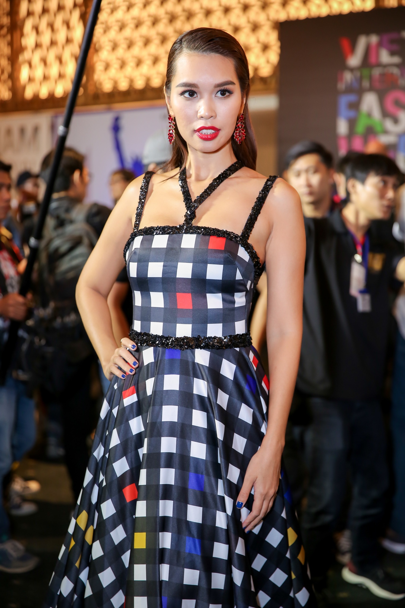 Dan sao Viet tai Tuan le thoi trang quoc te anh 10