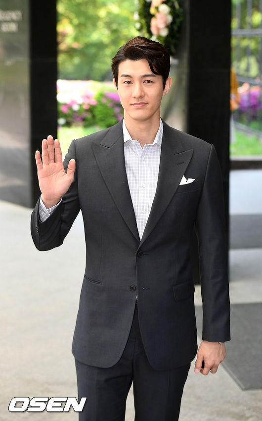 Dam cuoi ngoi sao Vi sao dua anh toi anh 9