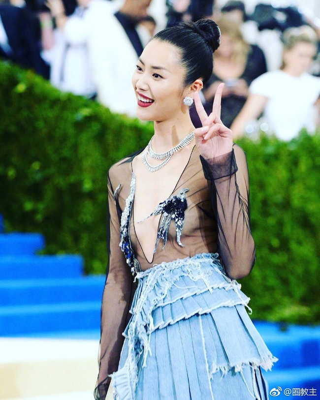 Duong Mich tai Met gala anh 9