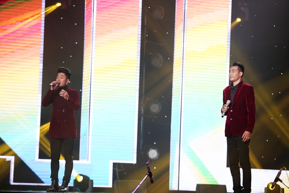 Quang Le buc boi khi thay Ngoc Son ‘ep’ thi sinh anh 3