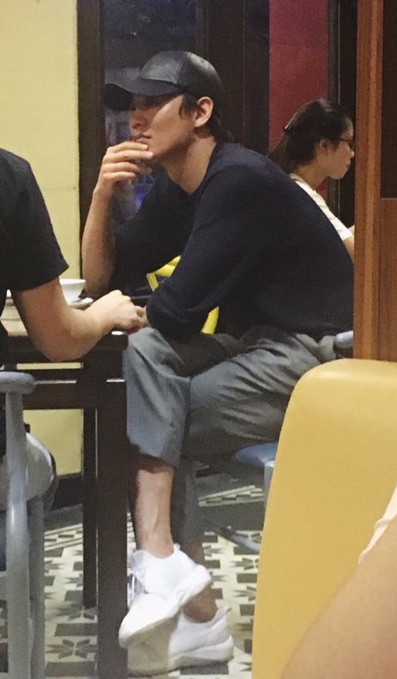 Kim Rae Won bat ngo co mat o Ha Noi anh 1