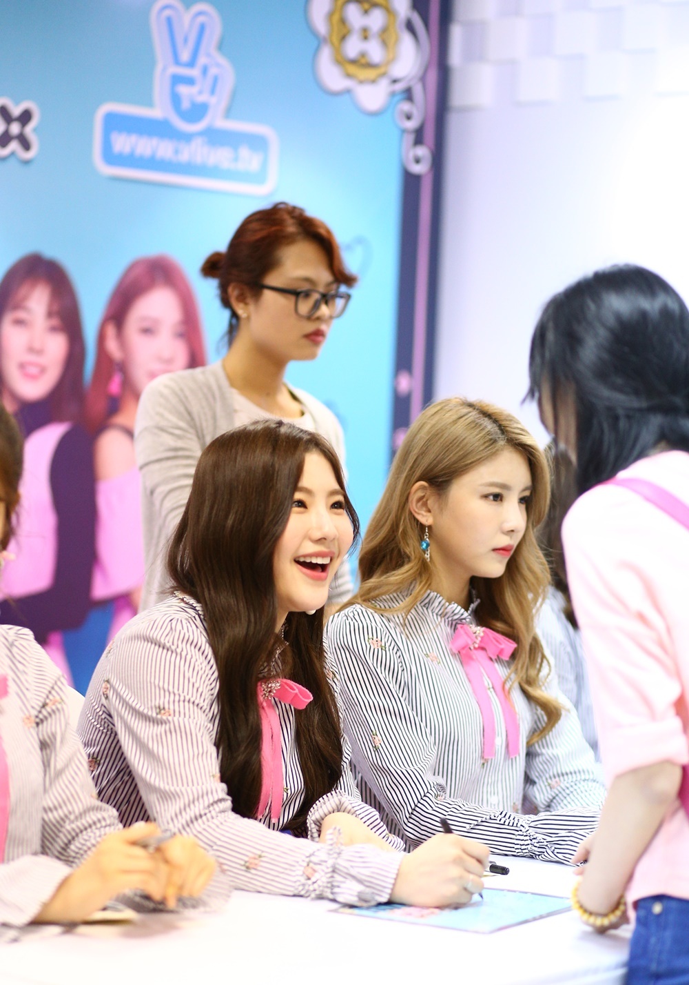 Gugudan hat Noi nay co anh anh 3