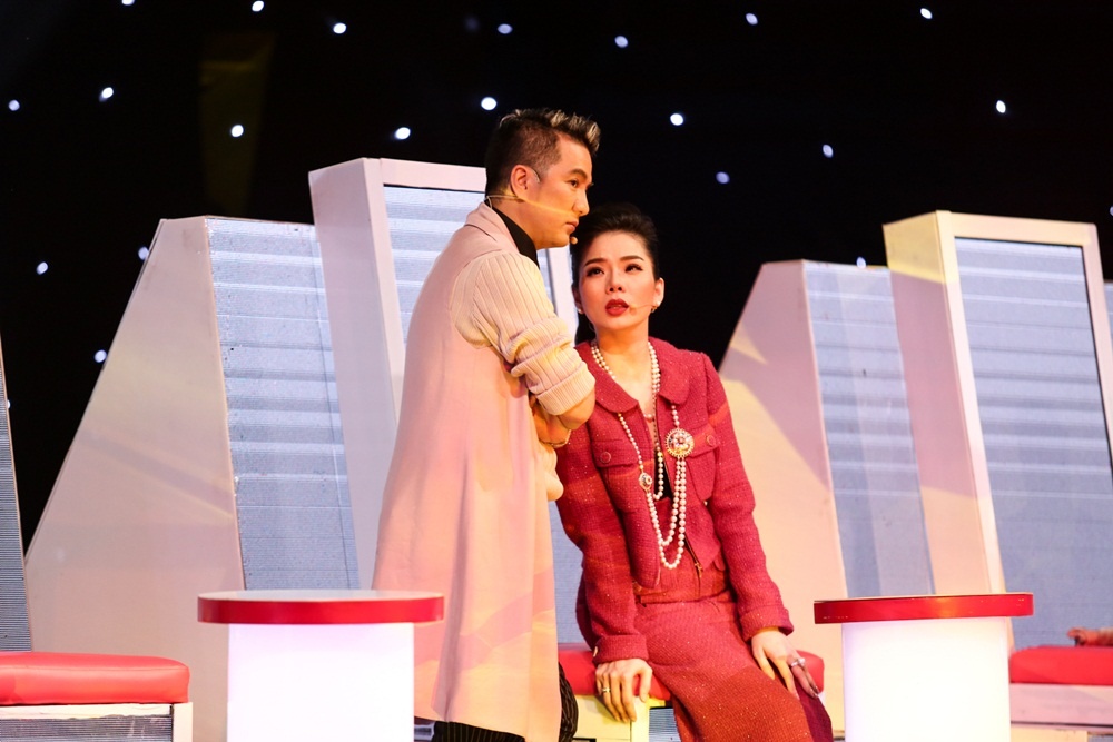 Hoc tro Quang Le quen loi anh 5